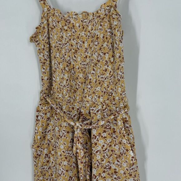 Abercrombie & Fitch Floral Smocked Romper in Yellow | Small - Picture 4 of 7